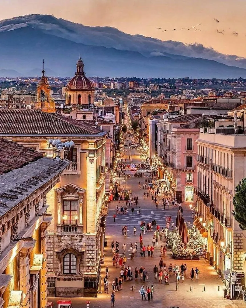 Etnea Street Apartment Catania Italy